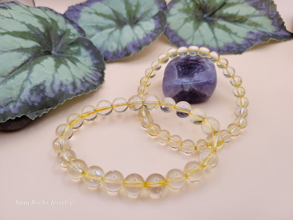 Yellow Citrine gemstone stretch bracelet.