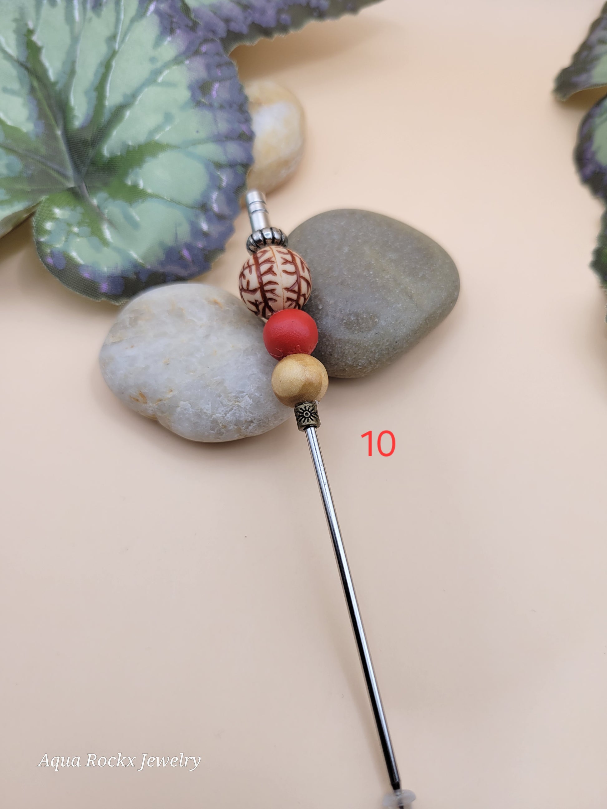 Decorative cigar nub red & wood